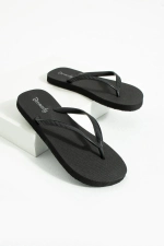 Women Black Basic Comfortable Flip Flops Anti Chafing Beach Summer Pool Slides Slippers Photograph-3
